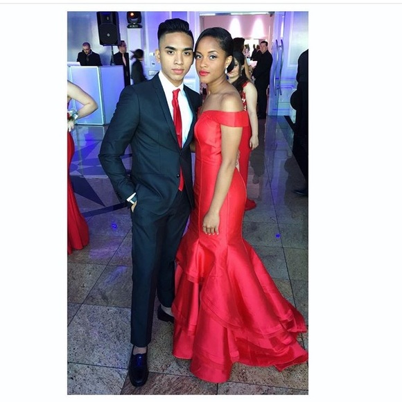 JOVANI PROM DRESS - Picture 1 of 2